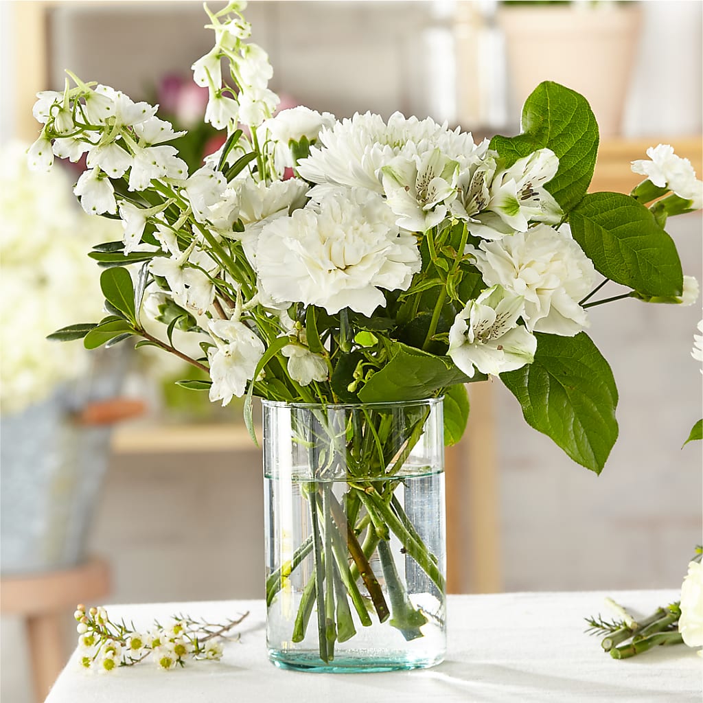 Classic Ivory – A Florist Original – MRS D'S FLOWER SHOP INC, Lakeland FL