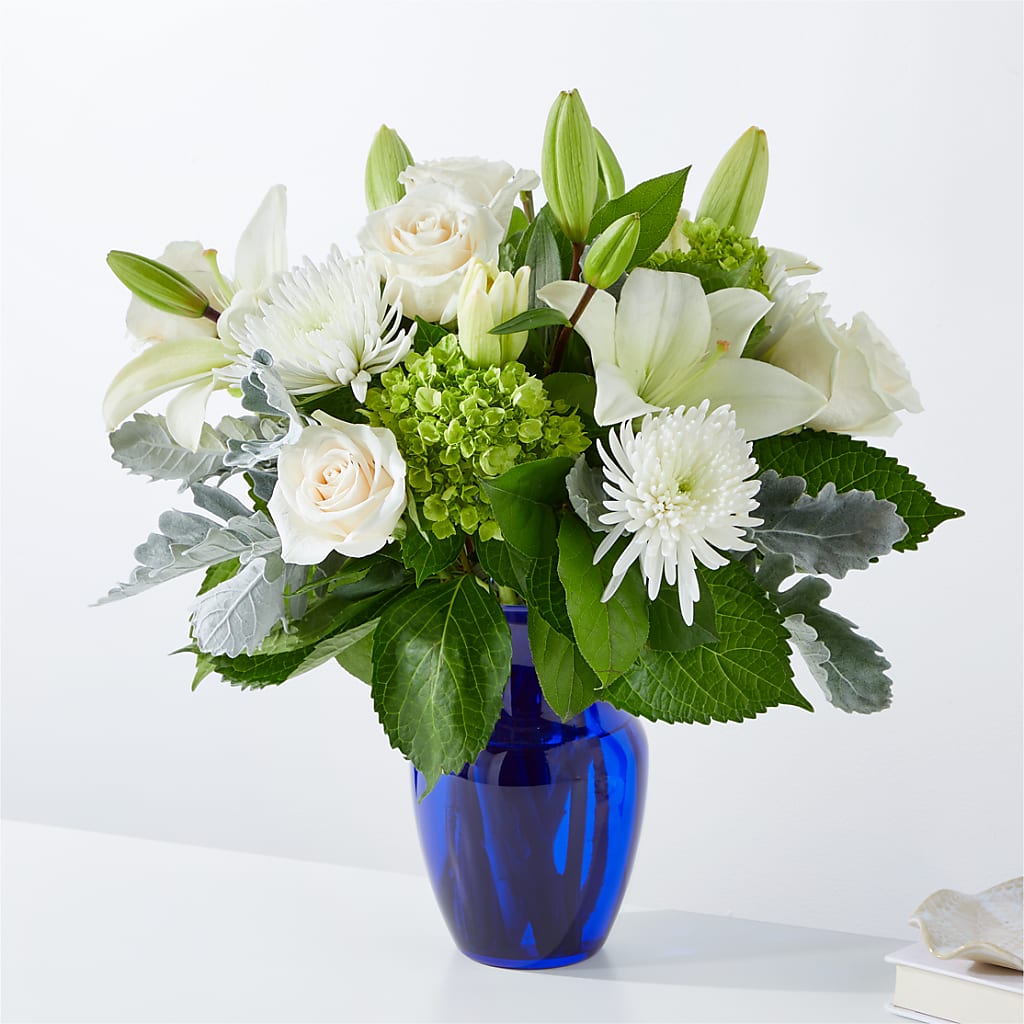 Snowy Dreams Bouquet – MRS D'S FLOWER SHOP INC, Lakeland FL