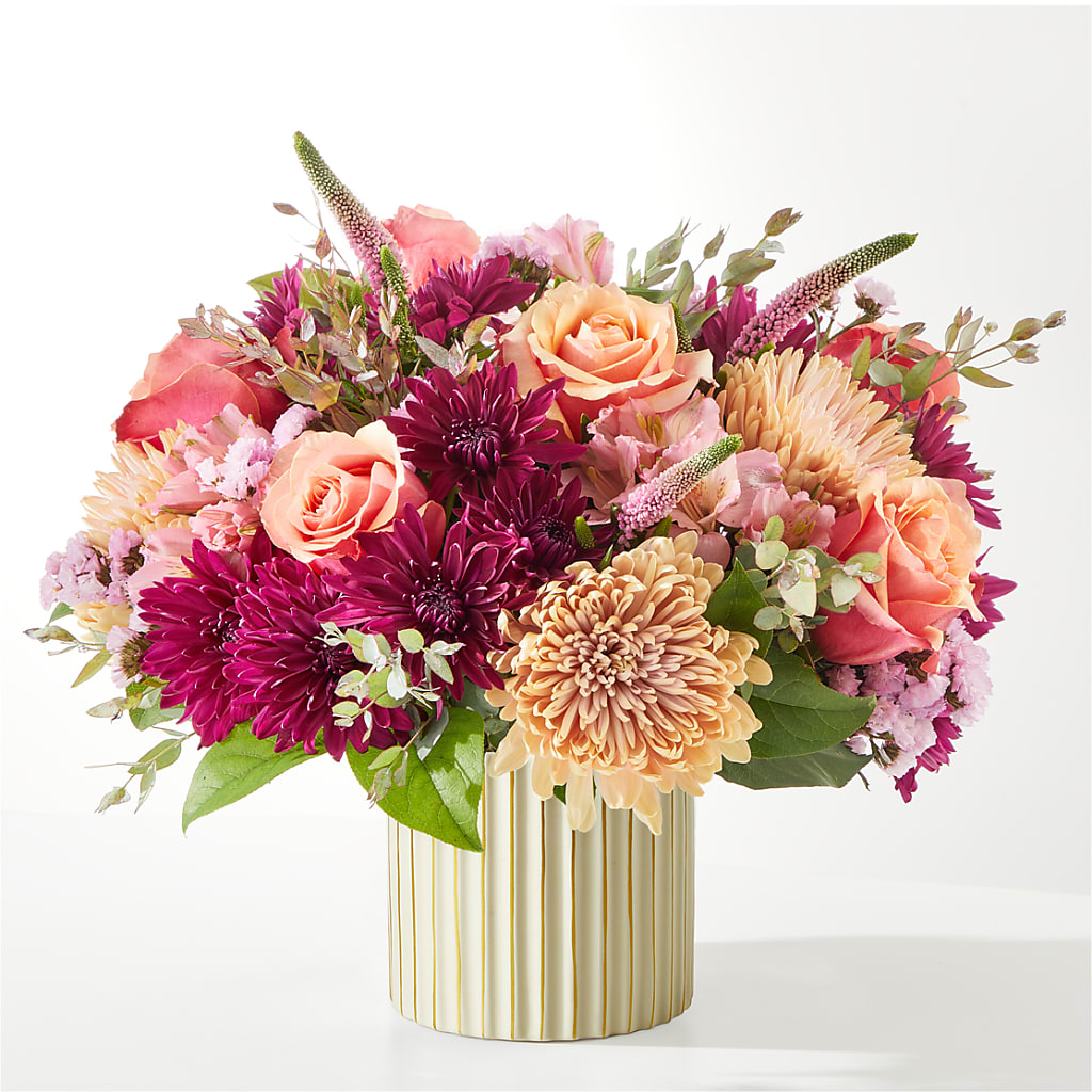 Berry Cobbler Bouquet with Ivory Vase – MRS D'S FLOWER SHOP INC, Lakeland FL
