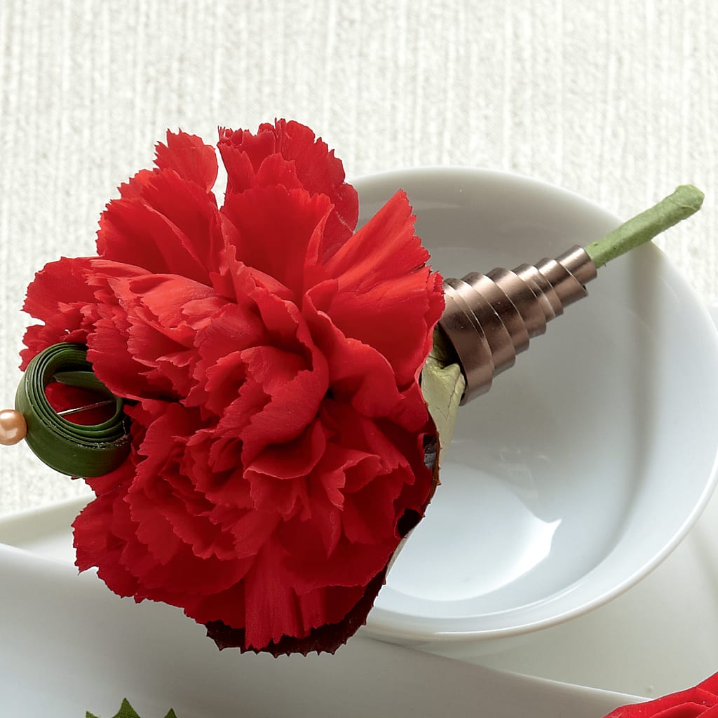 Red Carnation Boutonniere – MRS D'S FLOWER SHOP INC, Lakeland FL