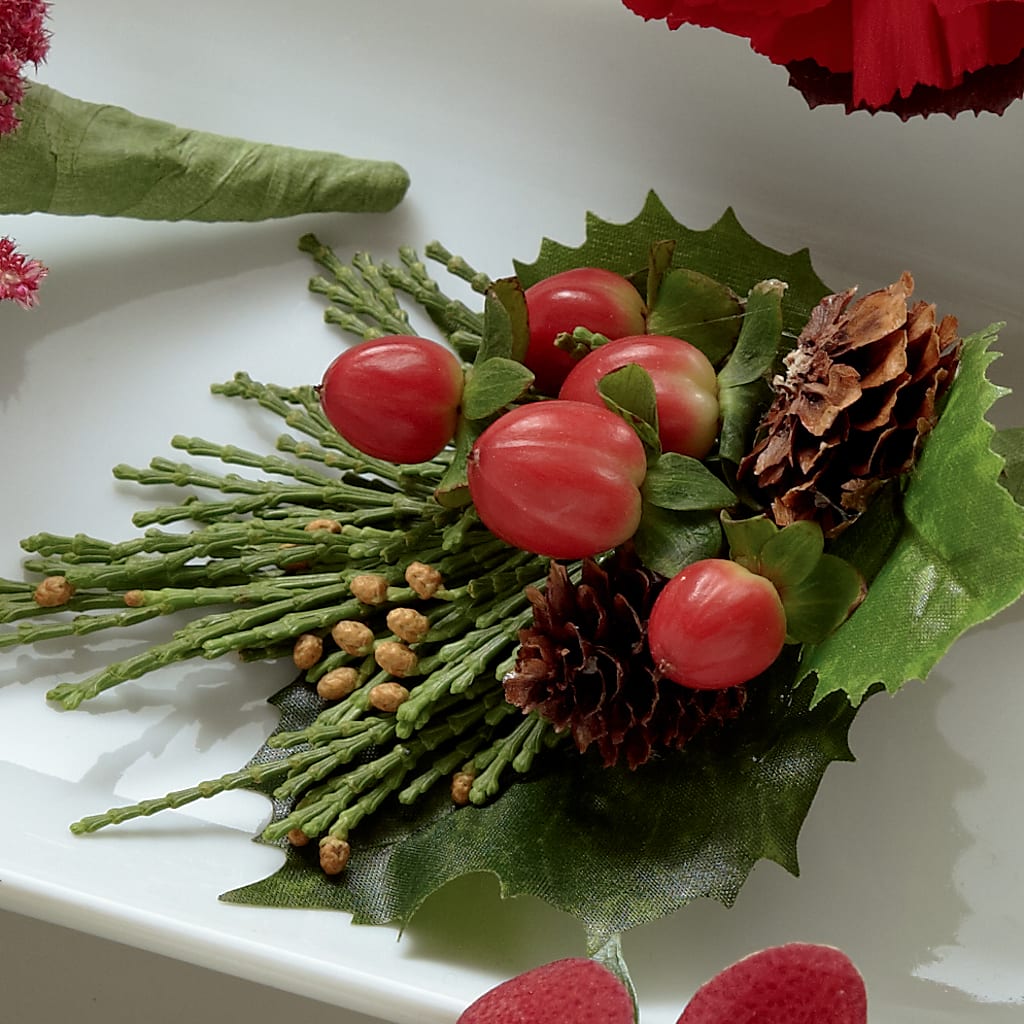 Red Berry Boutonniere – MRS D'S FLOWER SHOP INC, Lakeland FL