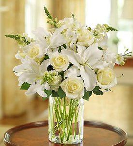 ALL WHITE SYMPATHY VASE – MRS D'S FLOWER SHOP INC, Lakeland FL