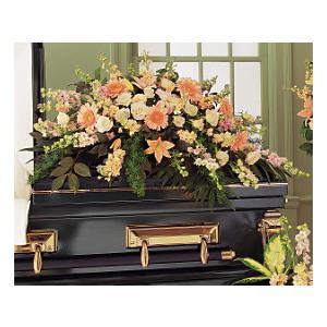 PEACH COMFORT HALF-COUCH SPRAY – MRS D'S FLOWER SHOP INC, Lakeland FL